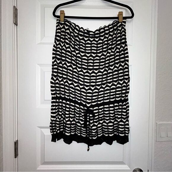 Cache Strapless Knit Woven Top - Picture 1 of 5